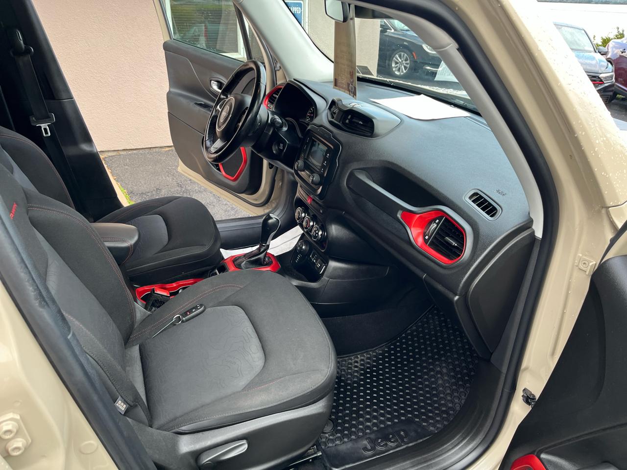 Jeep Renegade Trailhawk 2016