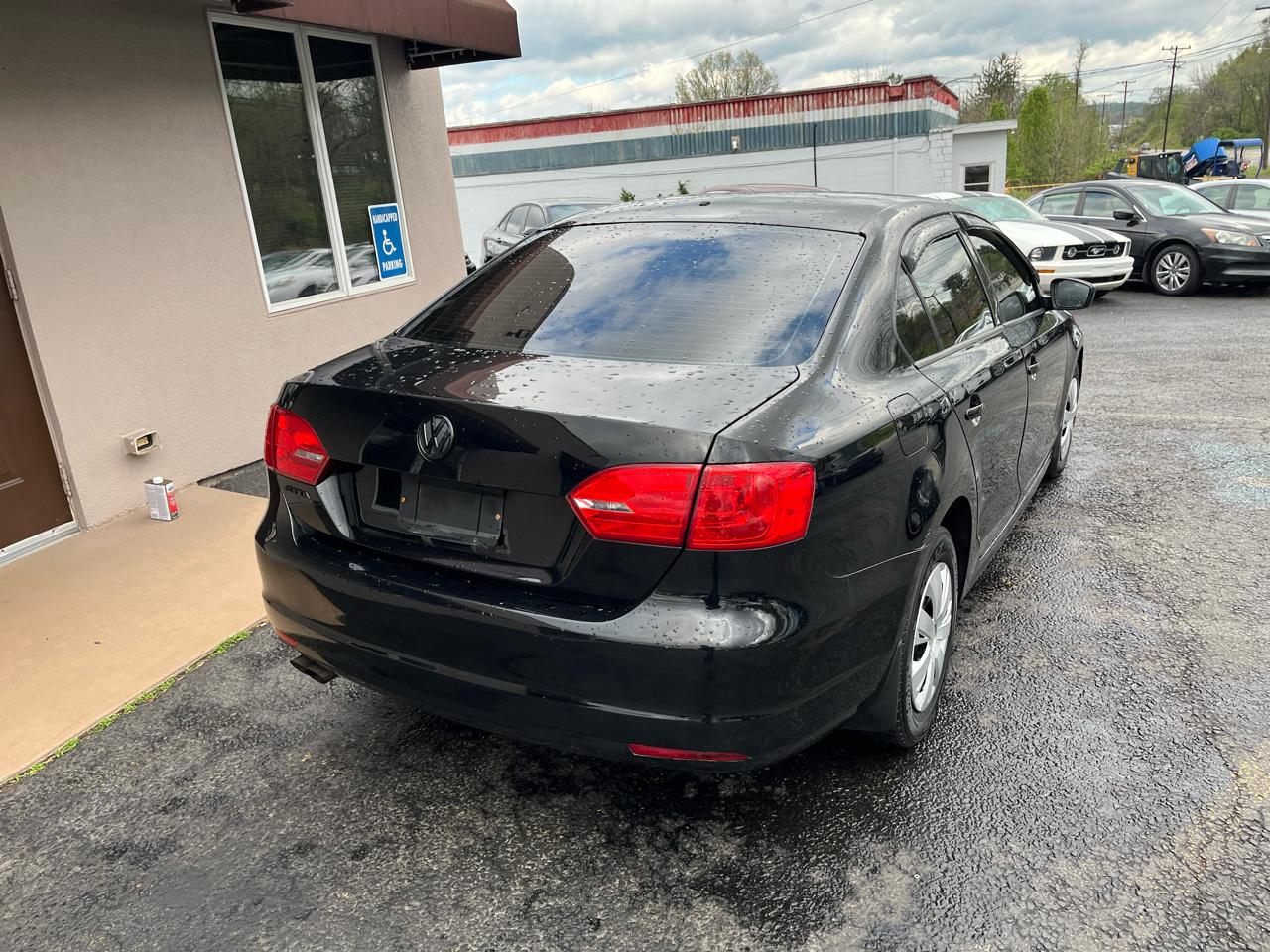 Volkswagen Jetta S 2014