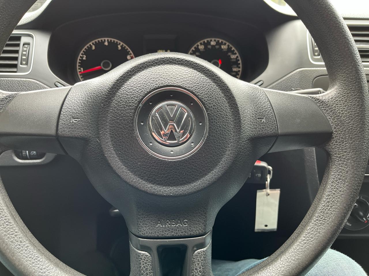 Volkswagen Jetta S 2014
