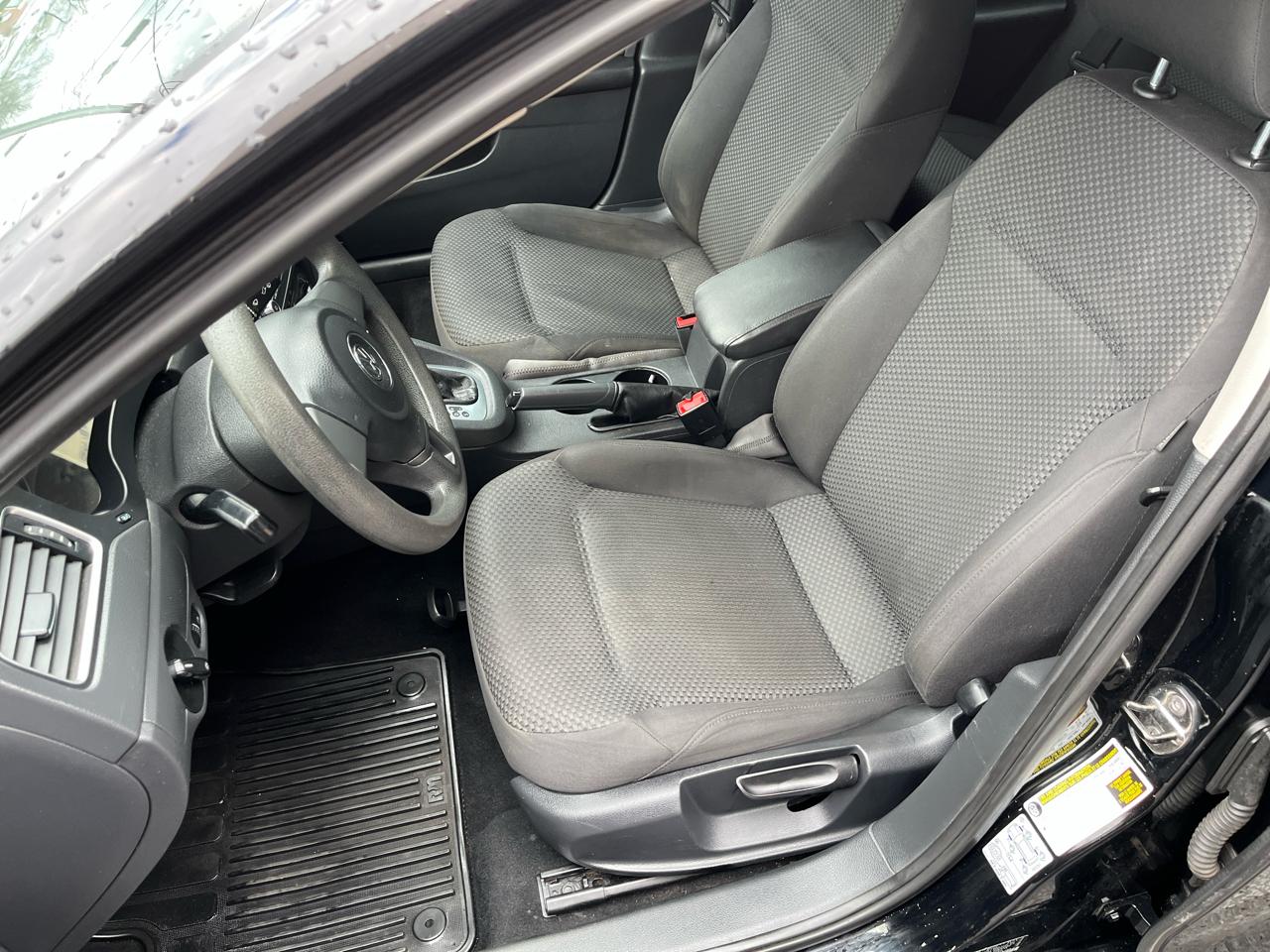 Volkswagen Jetta S 2014