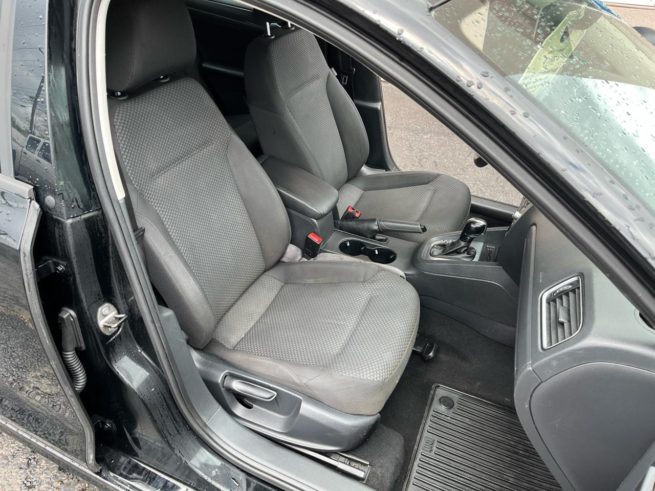 Volkswagen Jetta S 2014