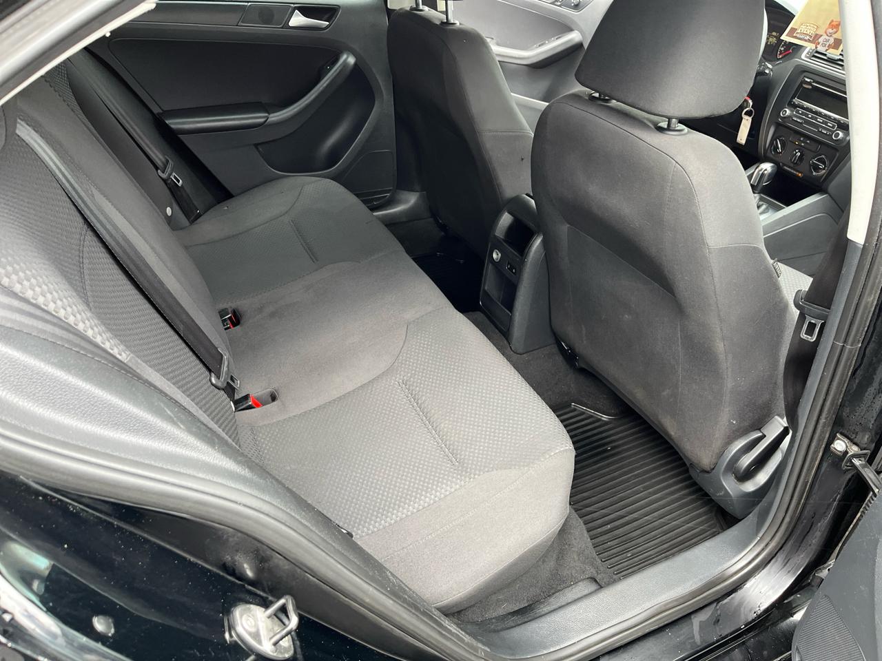 Volkswagen Jetta S 2014