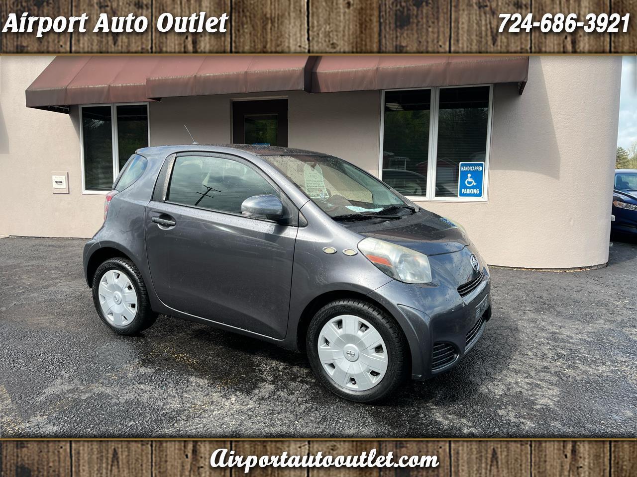 Scion iQ 3-Door Hatchback AT 2013