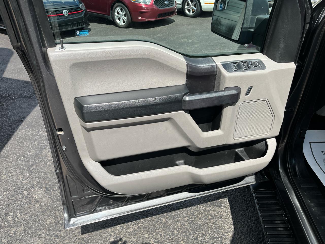 Ford F-150 XLT 4x4 SuperCrew 2016