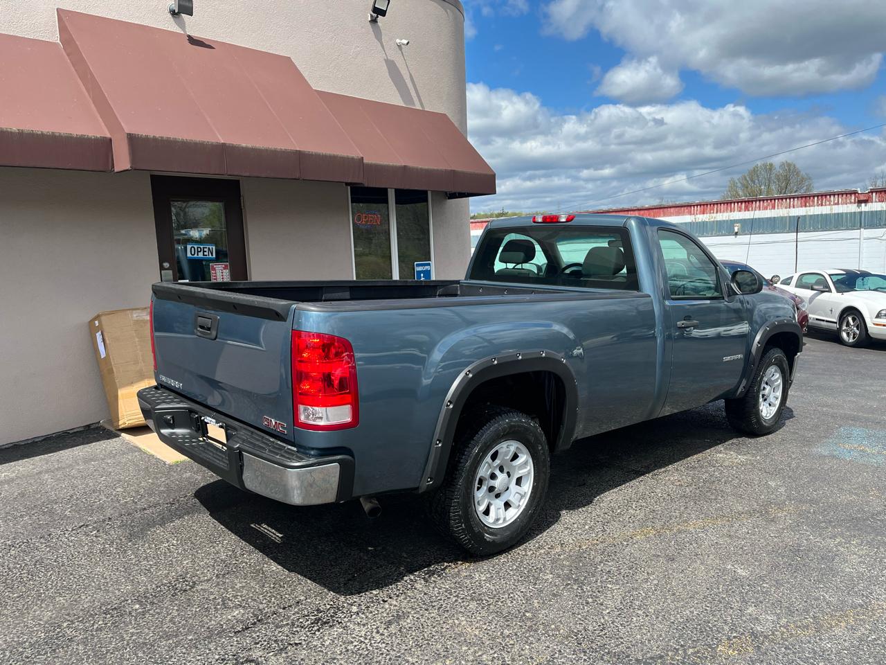 GMC Sierra 1500 Work Truck 2WD 2011