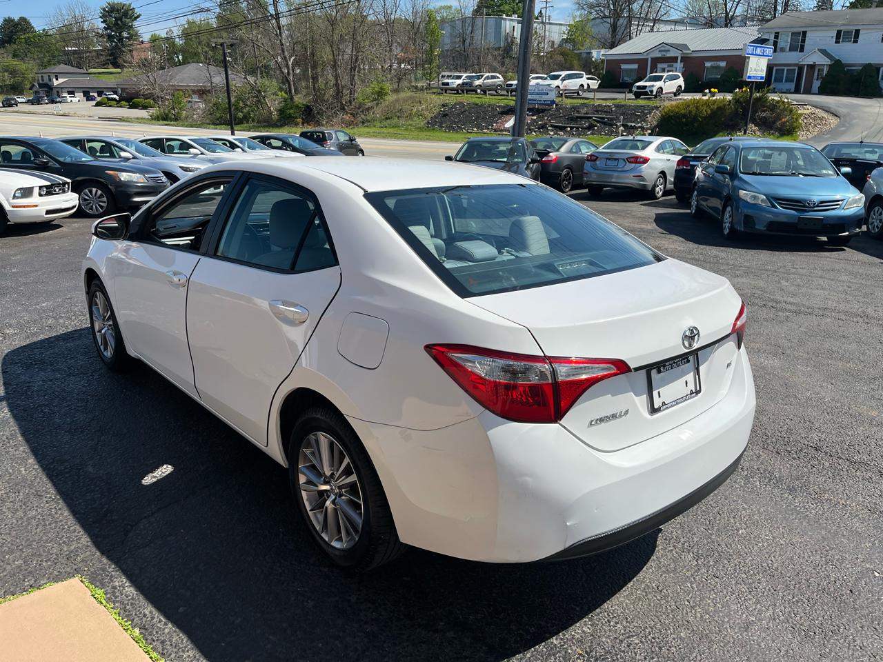 Toyota Corolla LE Eco Plus CVT 2015