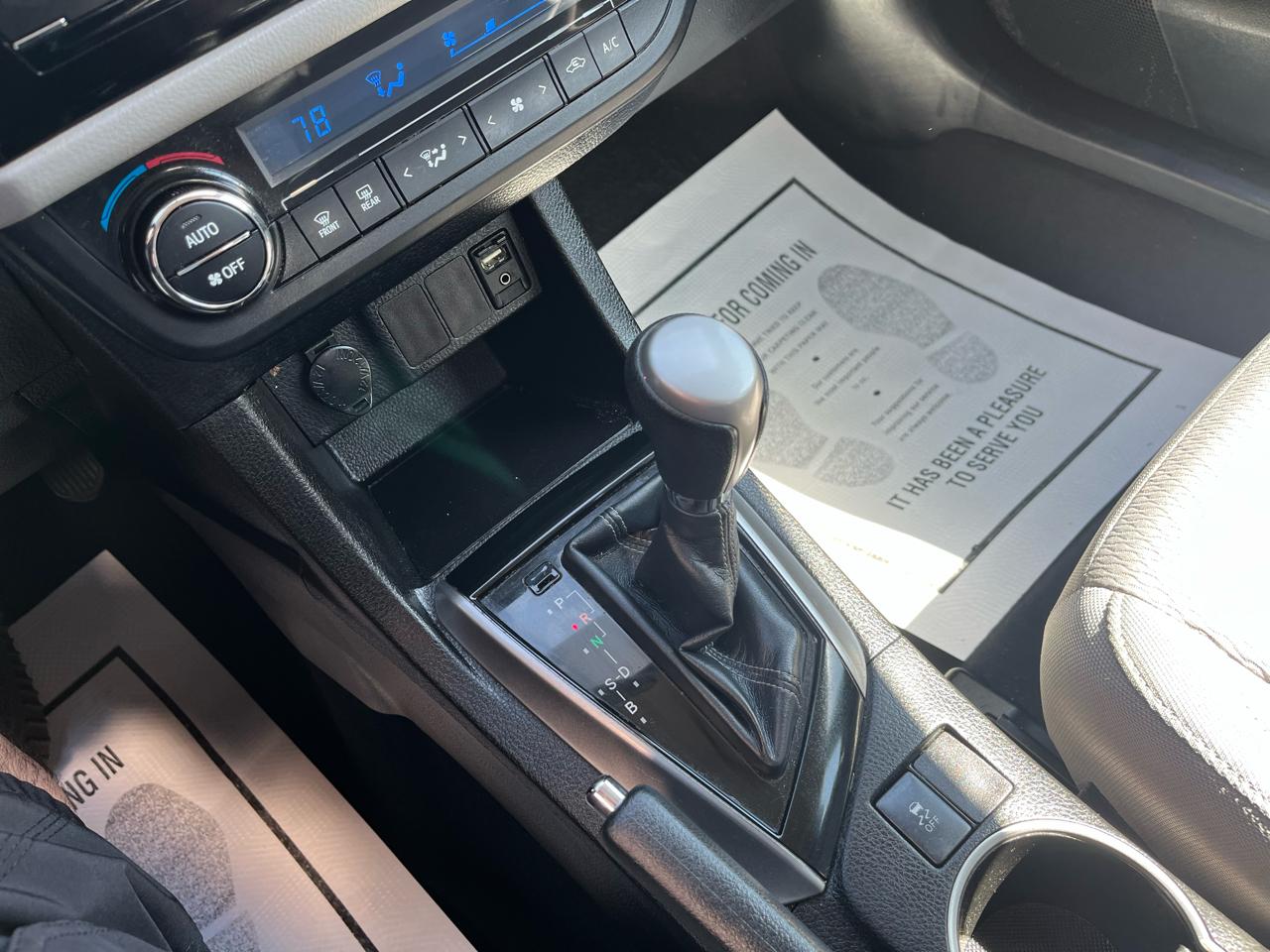 Toyota Corolla LE Eco Plus CVT 2015