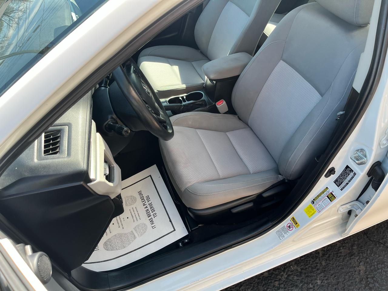 Toyota Corolla LE Eco Plus CVT 2015