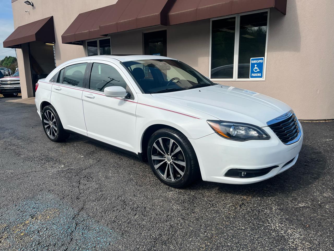 Chrysler 200 Touring 2013