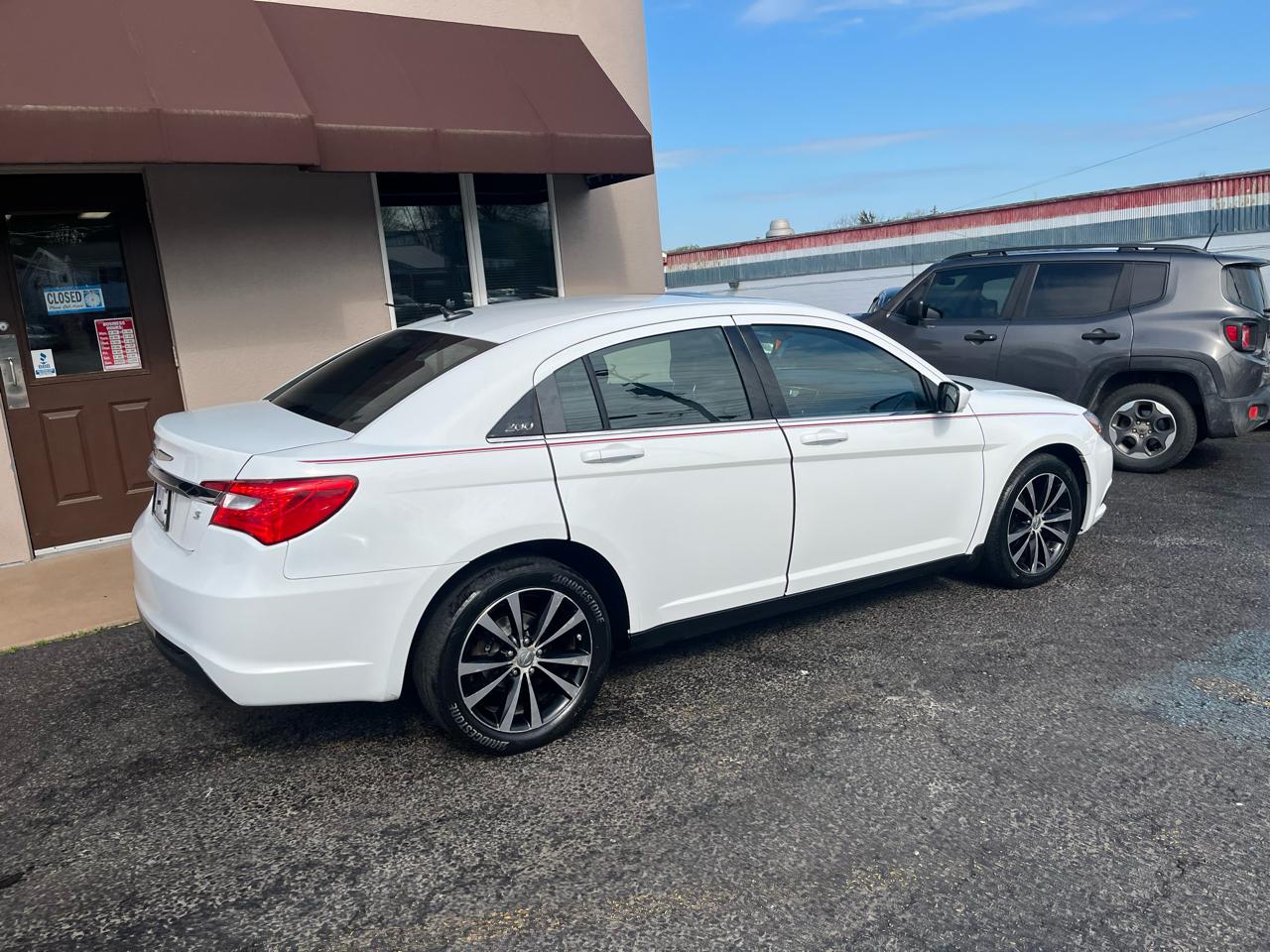 Chrysler 200 Touring 2013