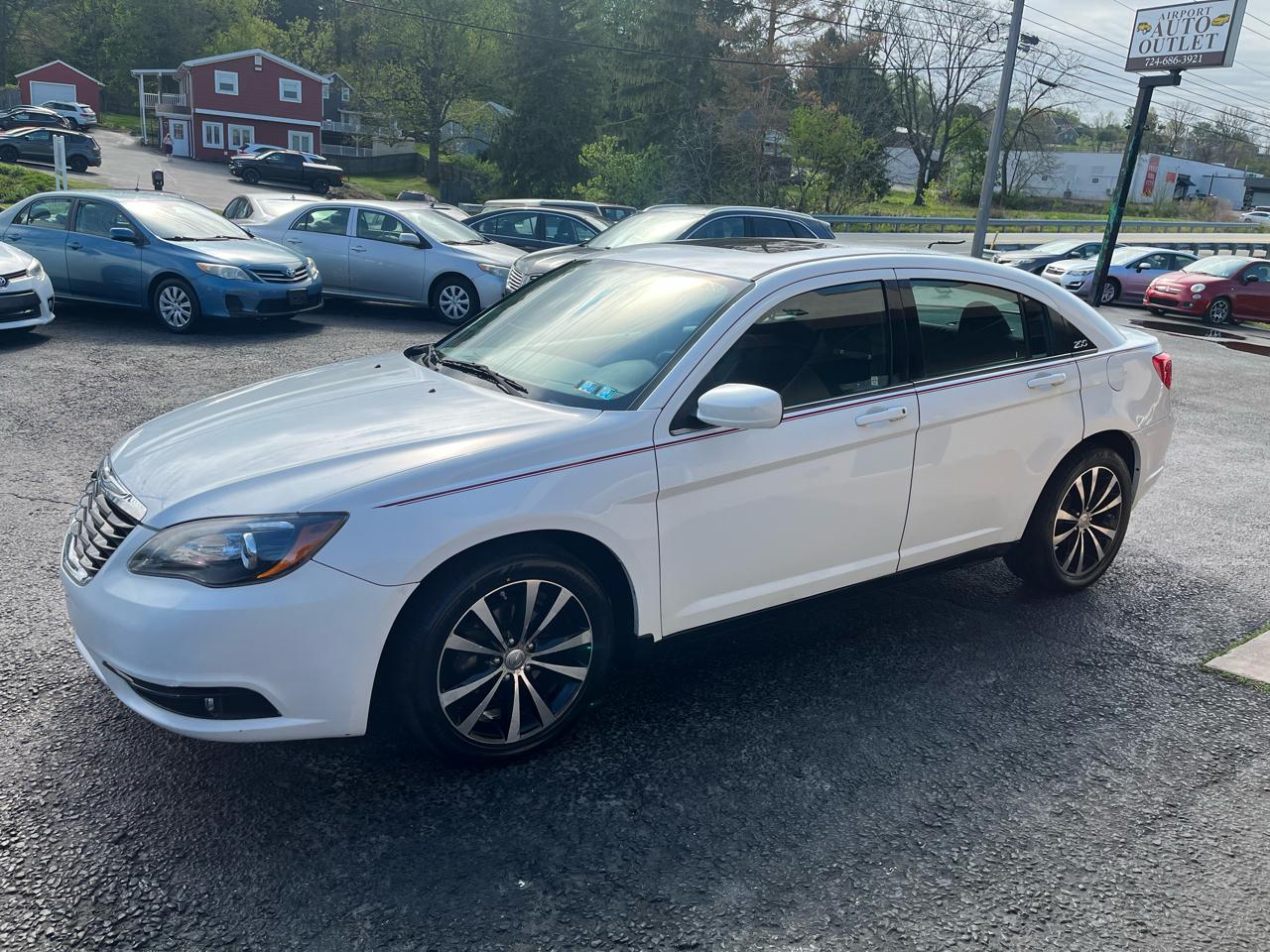 Chrysler 200 Touring 2013