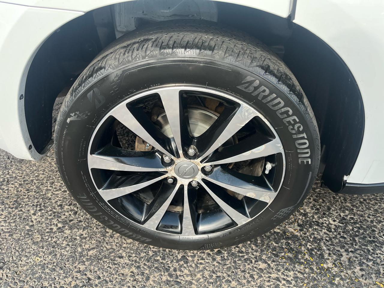 Chrysler 200 Touring 2013