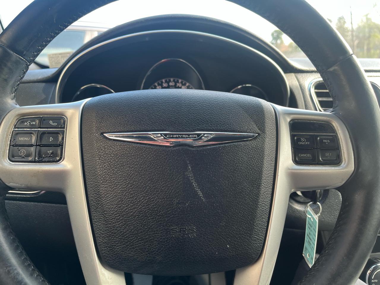 Chrysler 200 Touring 2013