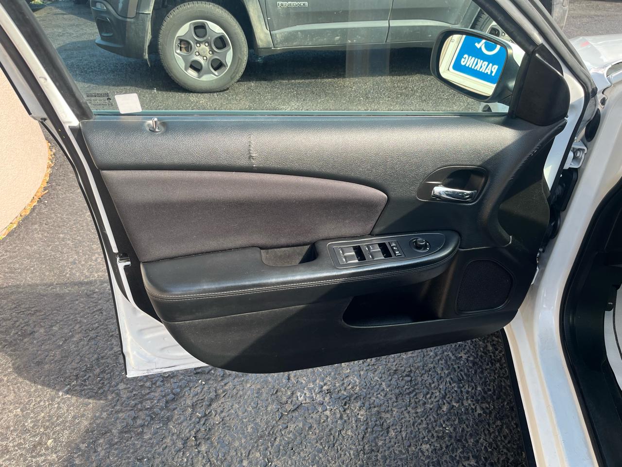 Chrysler 200 Touring 2013