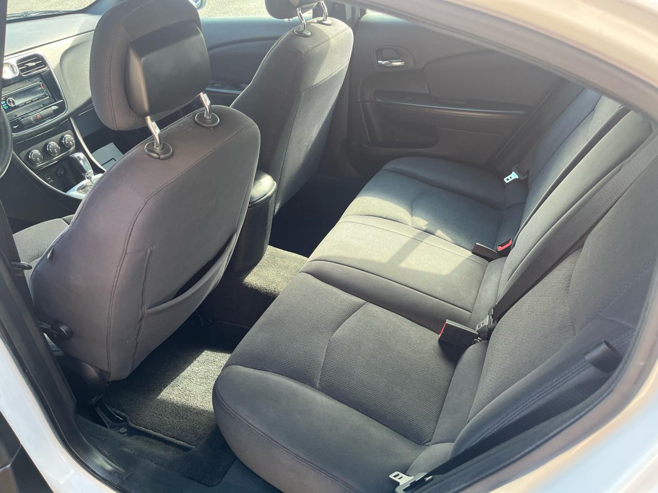 Chrysler 200 Touring 2013