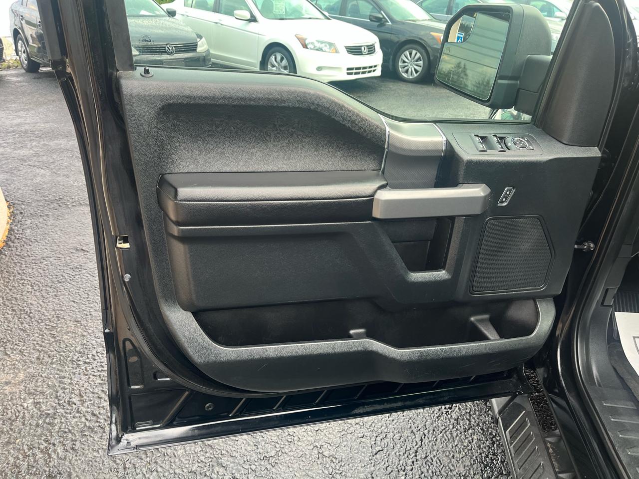 Ford F-150 FX4 SuperCrew 4WD 2016