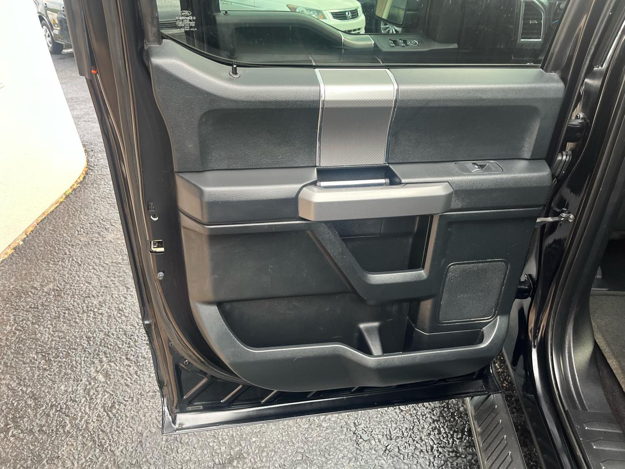 Ford F-150 FX4 SuperCrew 4WD 2016