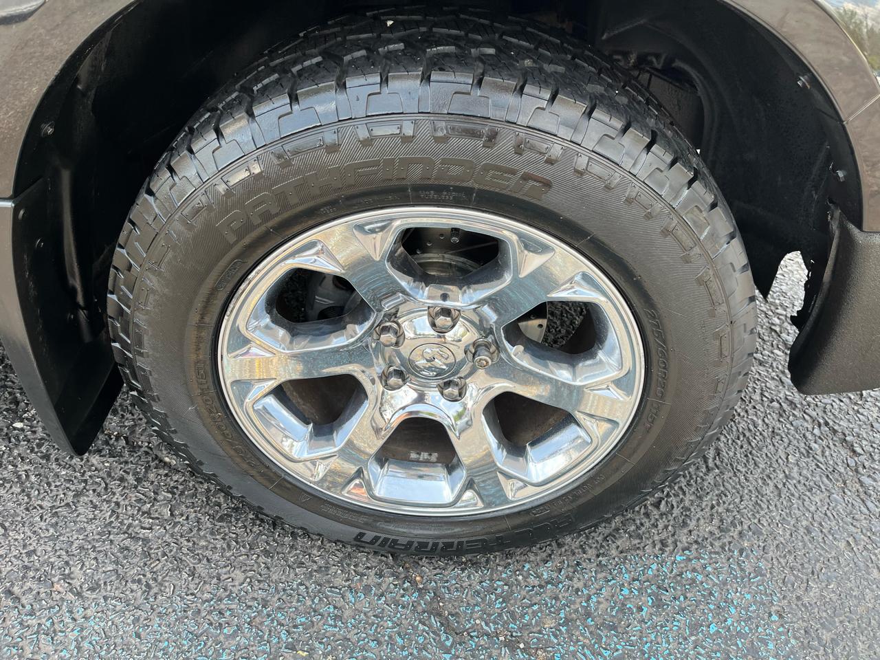 RAM 1500 Laramie Crew Cab SWB 4WD 2016