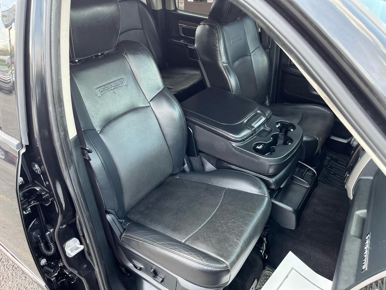 RAM 1500 Laramie Crew Cab SWB 4WD 2016