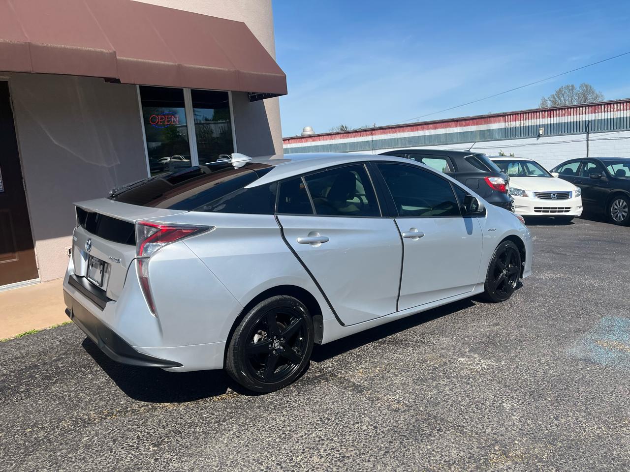 Toyota Prius  2017