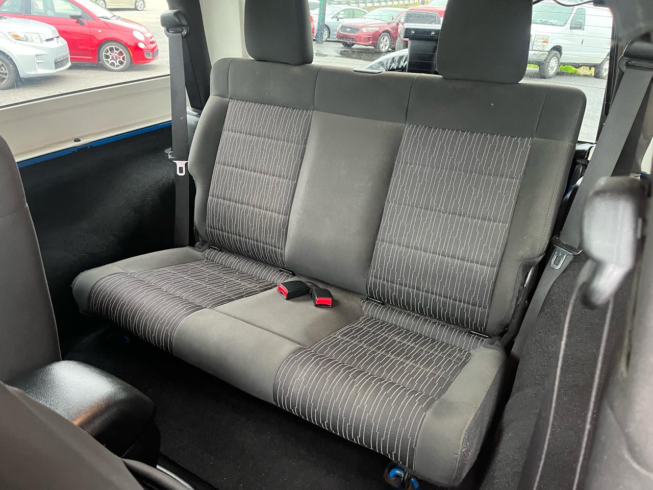 Jeep Wrangler Sport 4WD 2012