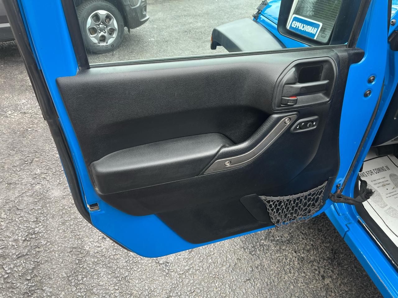 Jeep Wrangler Sport 4WD 2012