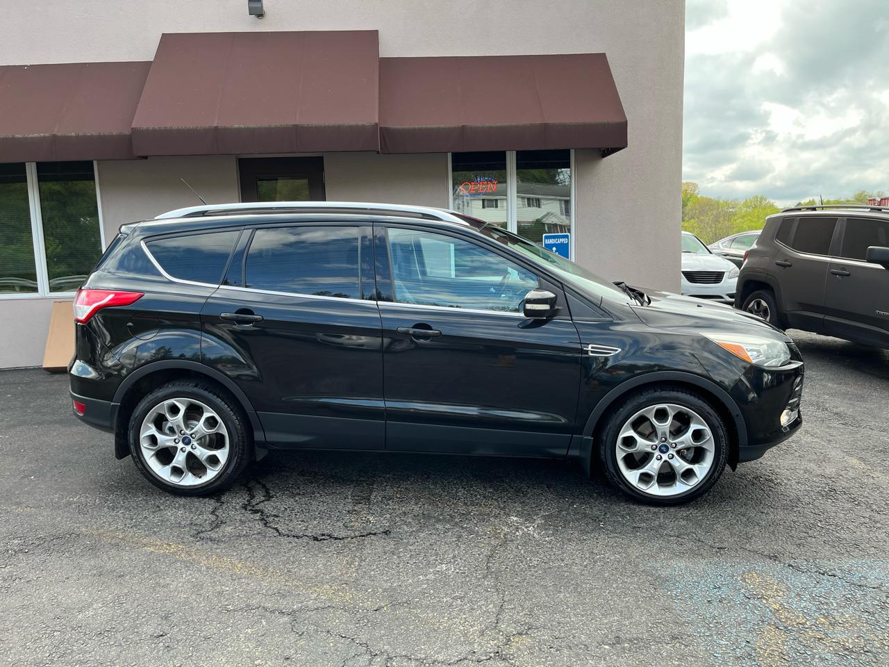 Ford Escape Titanium 4WD 2015