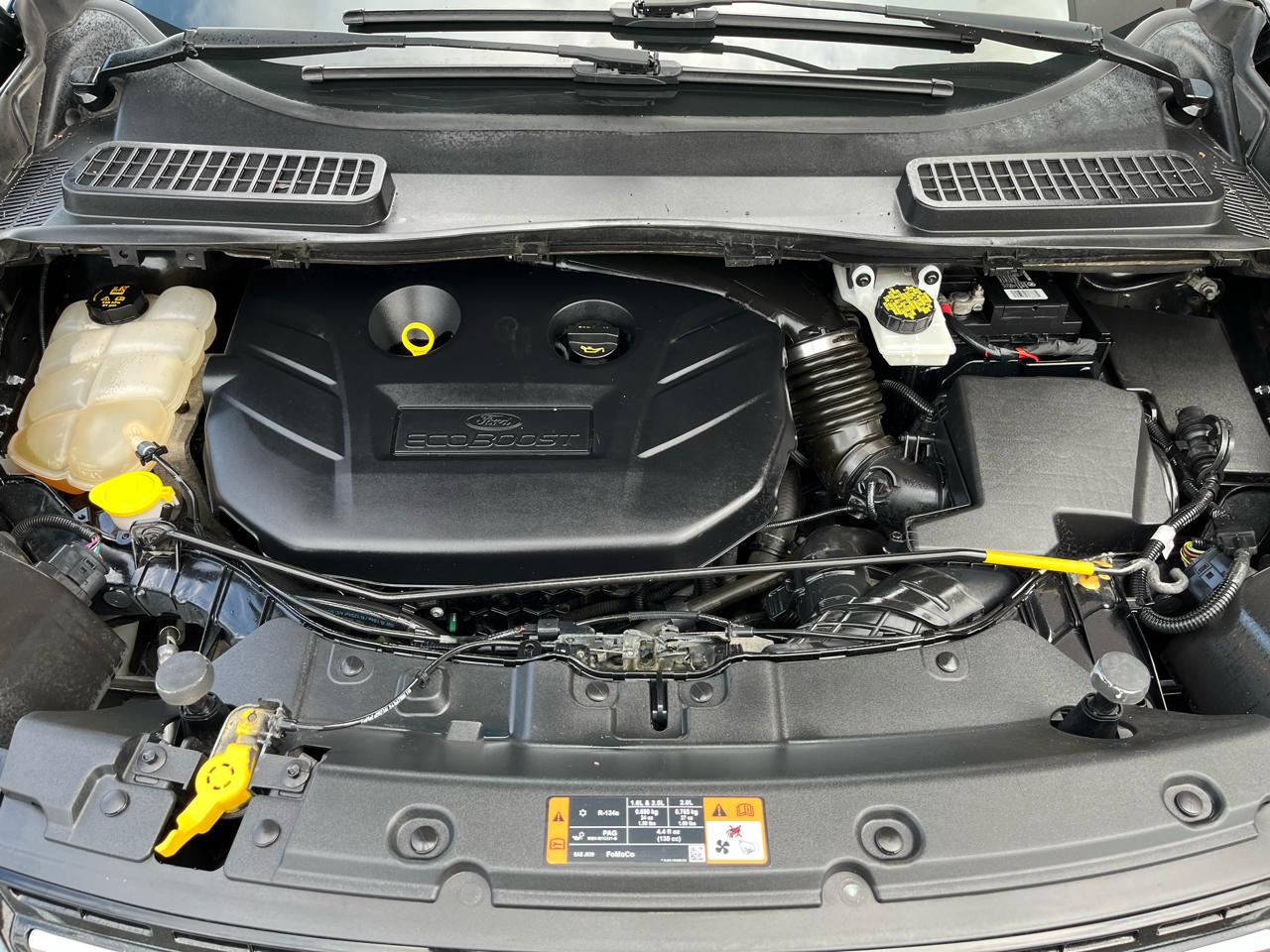 Ford Escape Titanium 4WD 2015