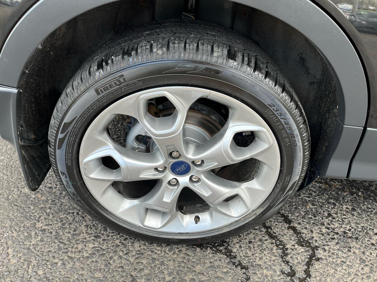 Ford Escape Titanium 4WD 2015