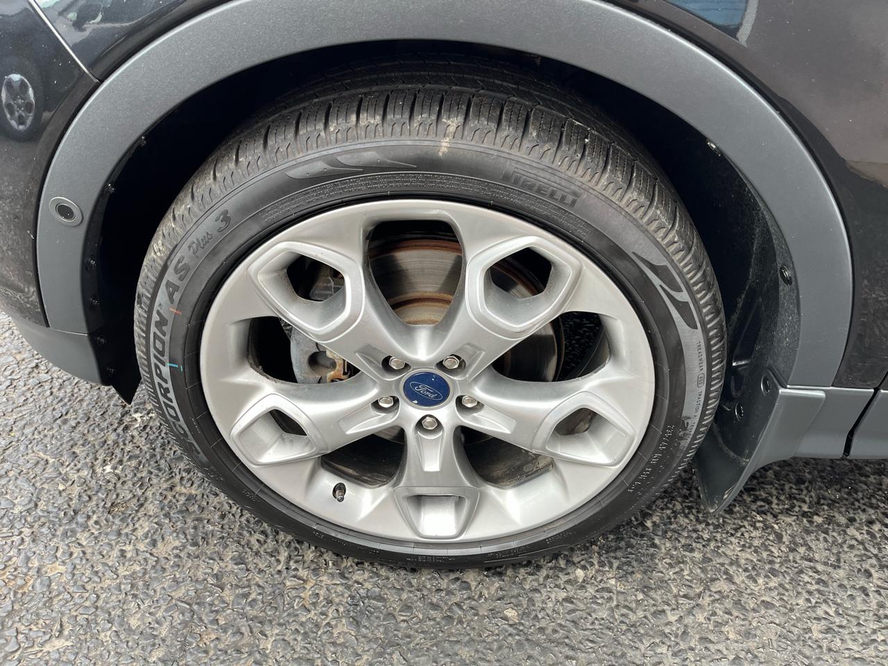 Ford Escape Titanium 4WD 2015