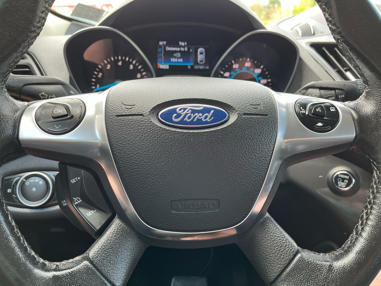 Ford Escape Titanium 4WD 2015