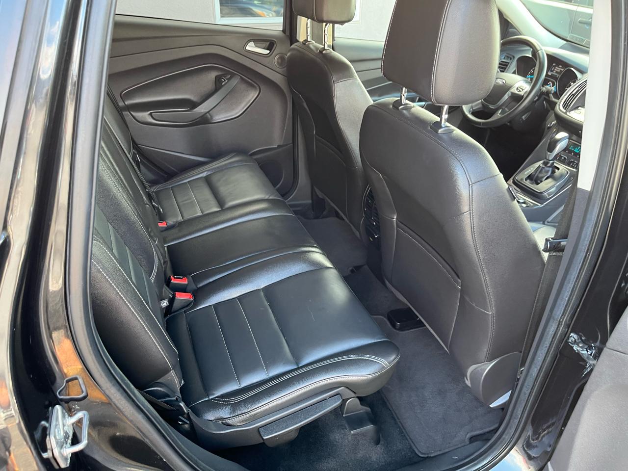 Ford Escape Titanium 4WD 2015