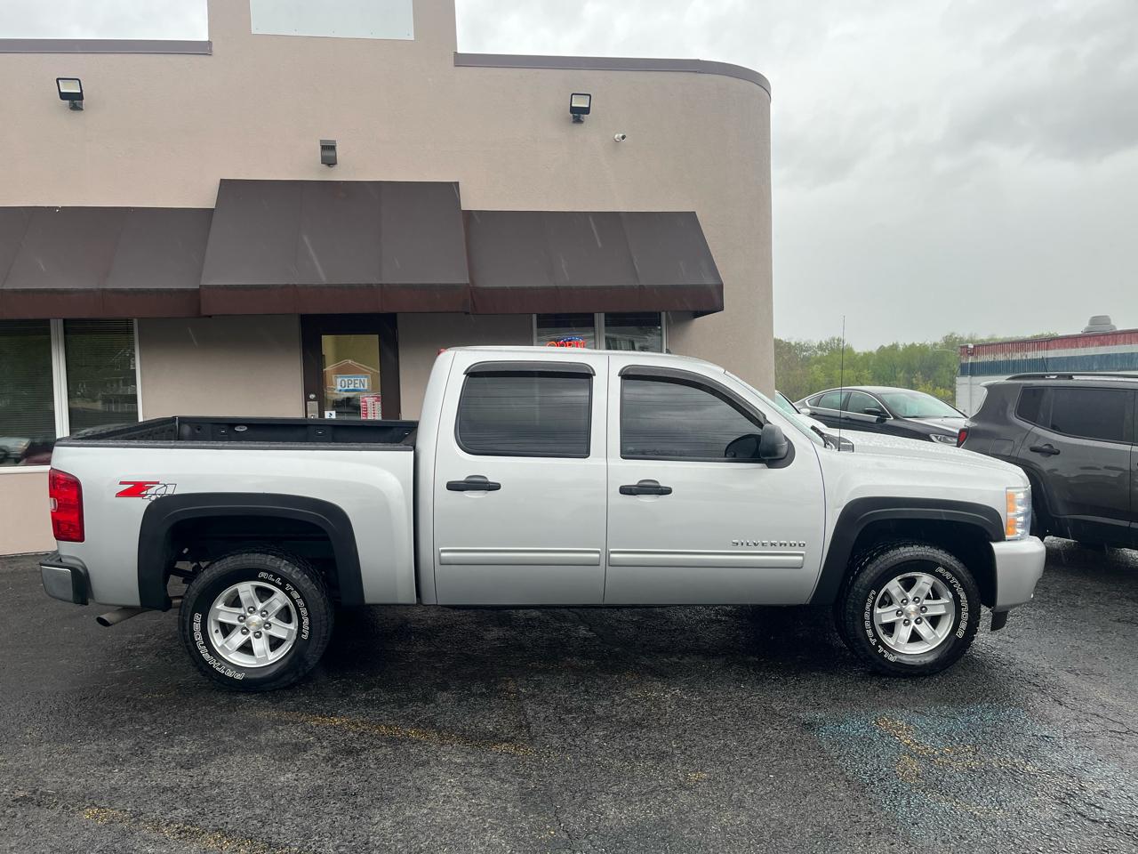 Chevrolet Silverado 1500 LT1 Crew Cab 4WD 2010