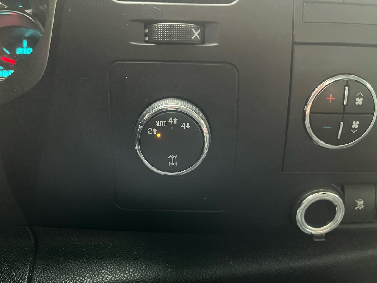 Chevrolet Silverado 1500 LT1 Crew Cab 4WD 2010