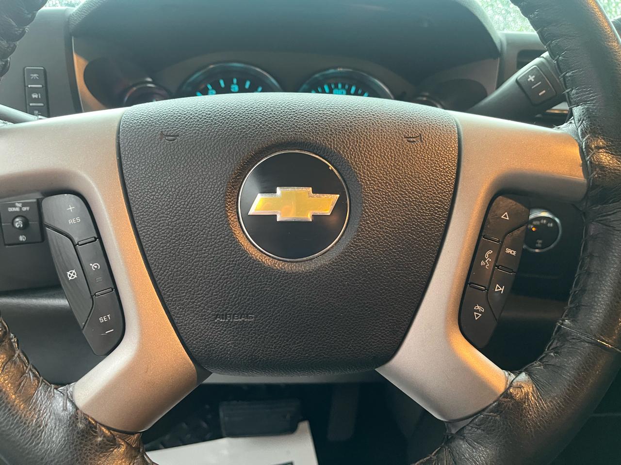 Chevrolet Silverado 1500 LT1 Crew Cab 4WD 2010