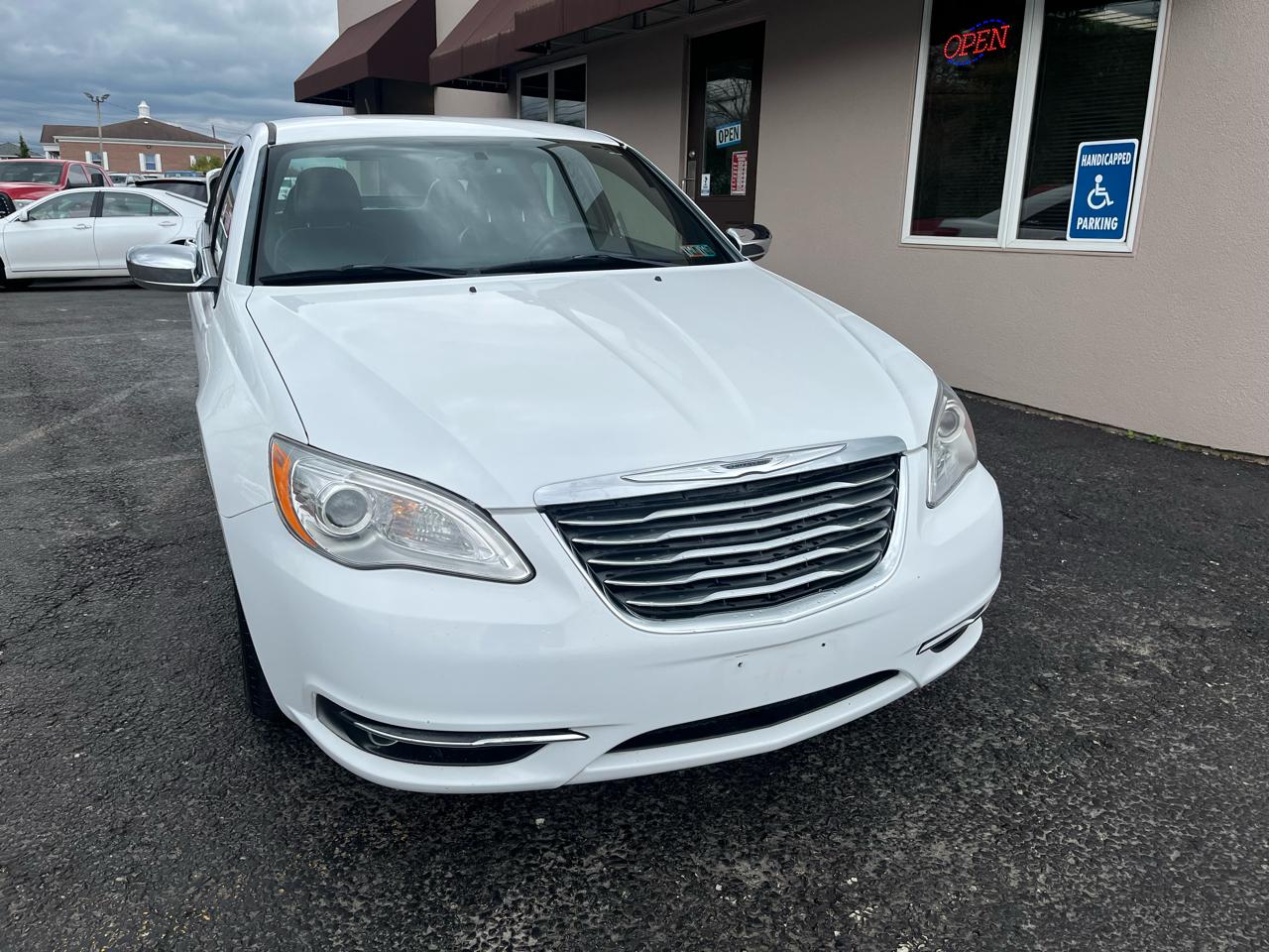 Chrysler 200 Limited 2013