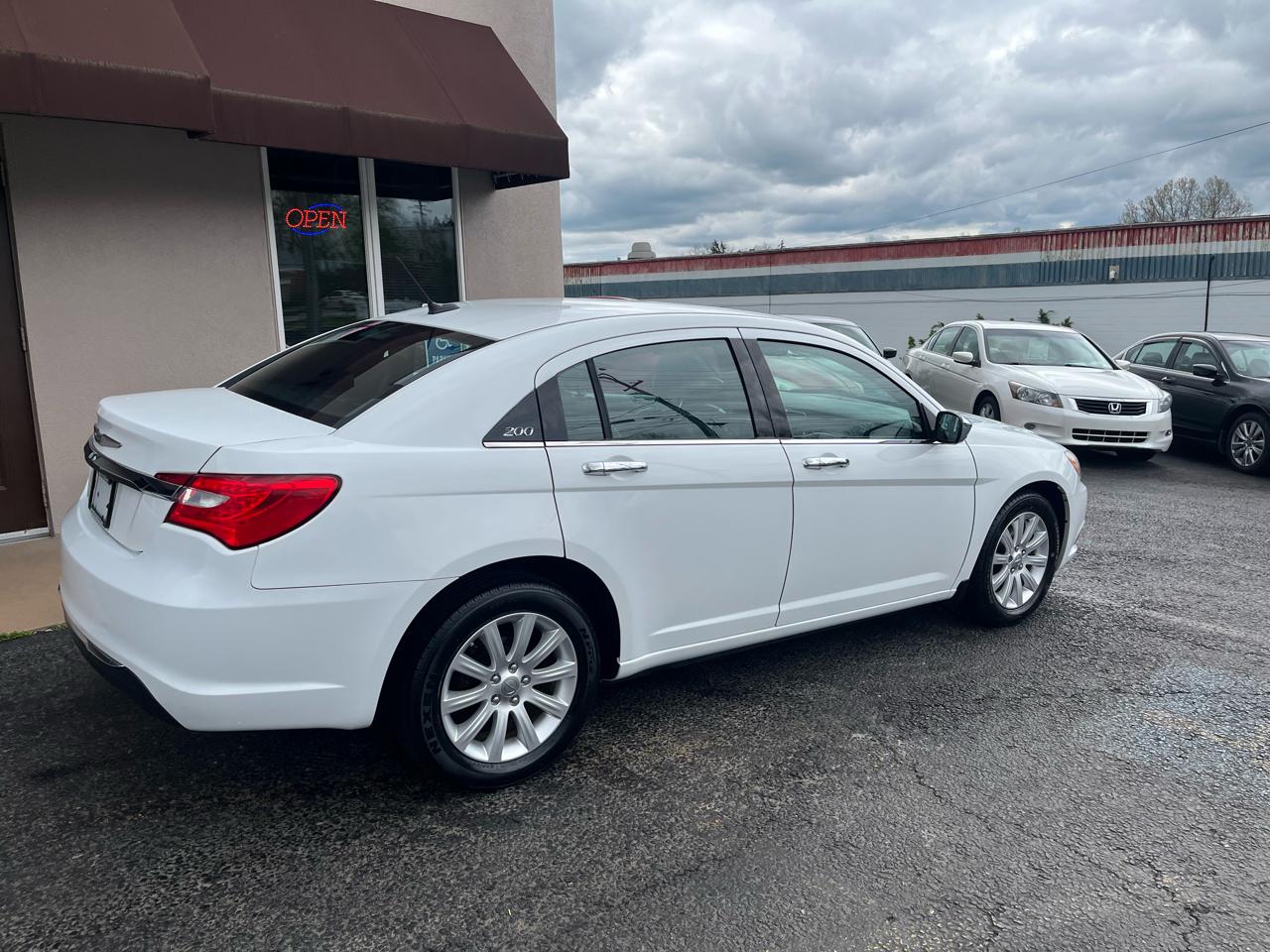 Chrysler 200 Limited 2013