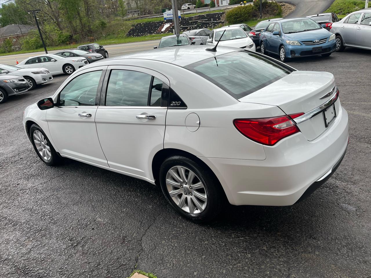 Chrysler 200 Limited 2013