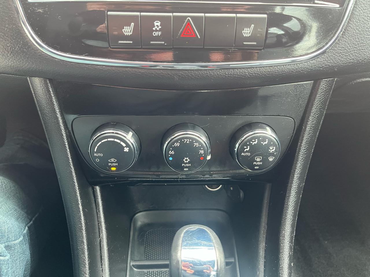 Chrysler 200 Limited 2013