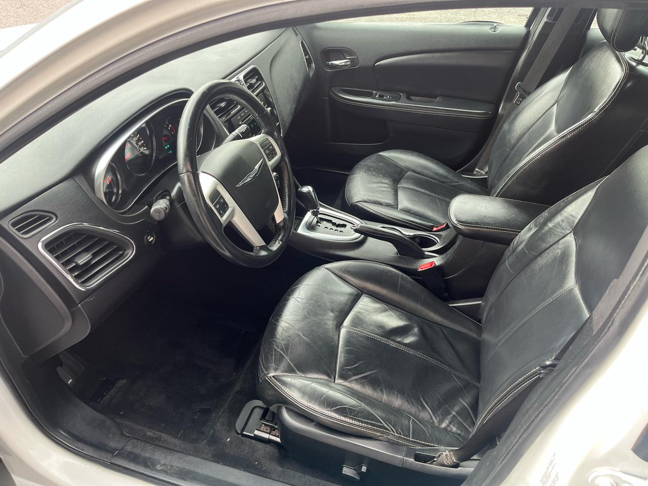 Chrysler 200 Limited 2013
