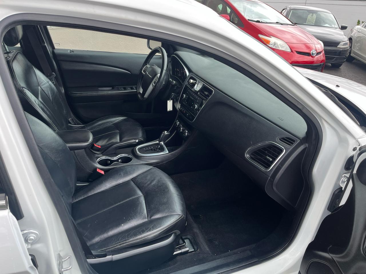 Chrysler 200 Limited 2013