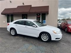 2013 Chrysler 200 