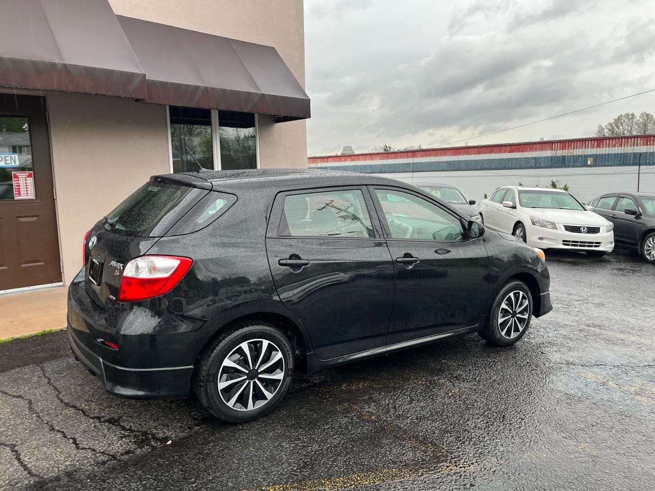 Toyota Matrix S AWD 4-Speed AT 2010