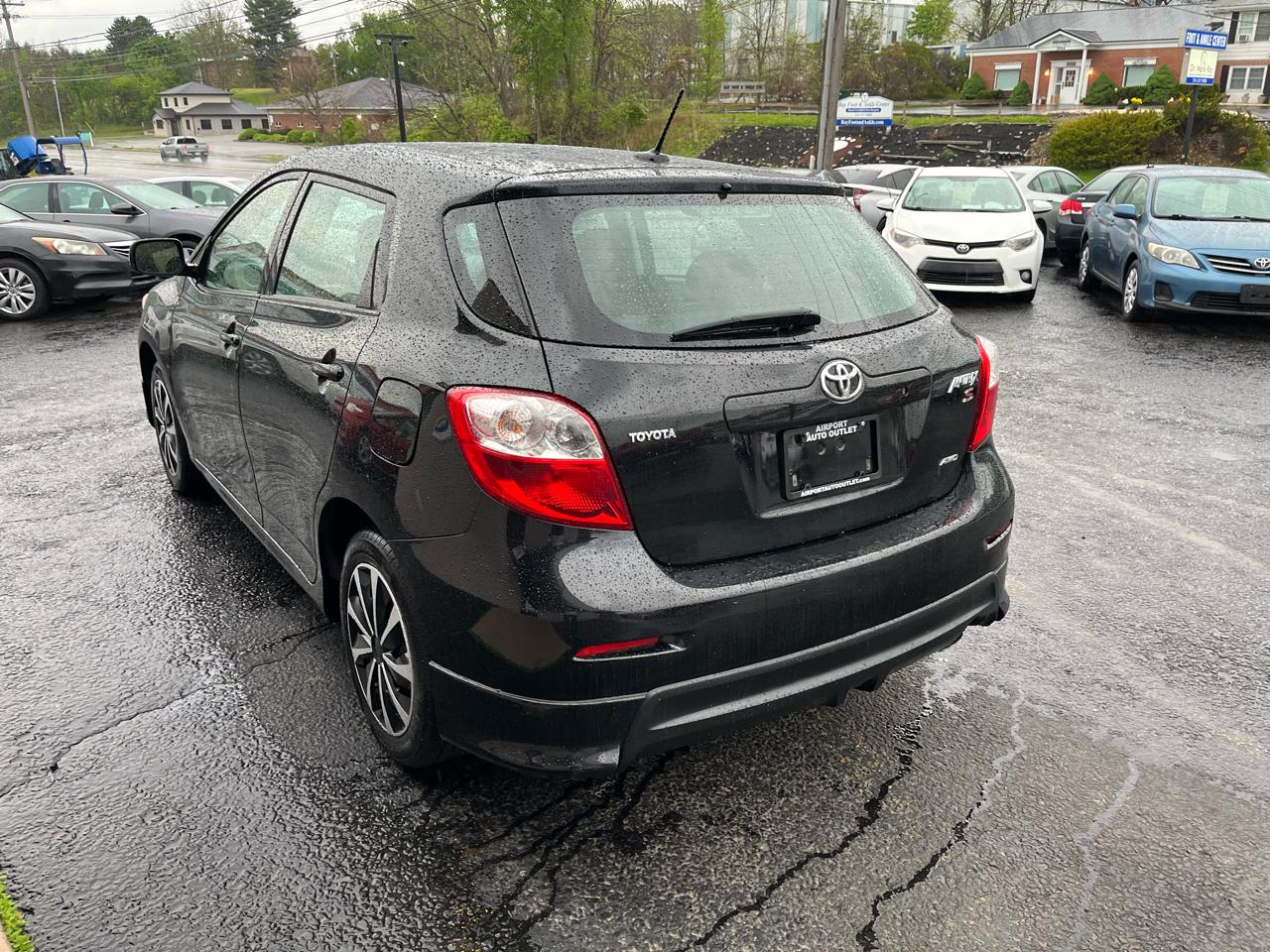 Toyota Matrix S AWD 4-Speed AT 2010