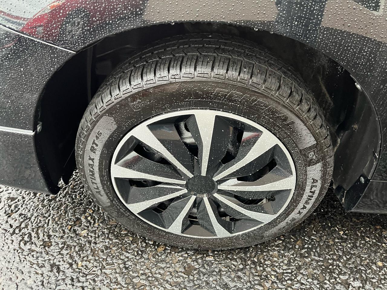 Toyota Matrix S AWD 4-Speed AT 2010