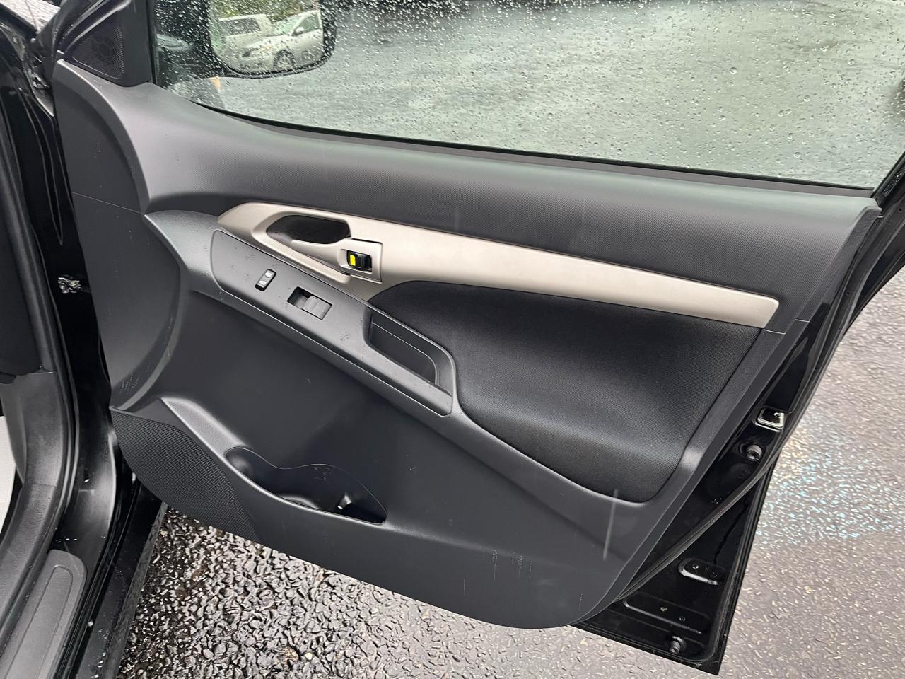 Toyota Matrix S AWD 4-Speed AT 2010