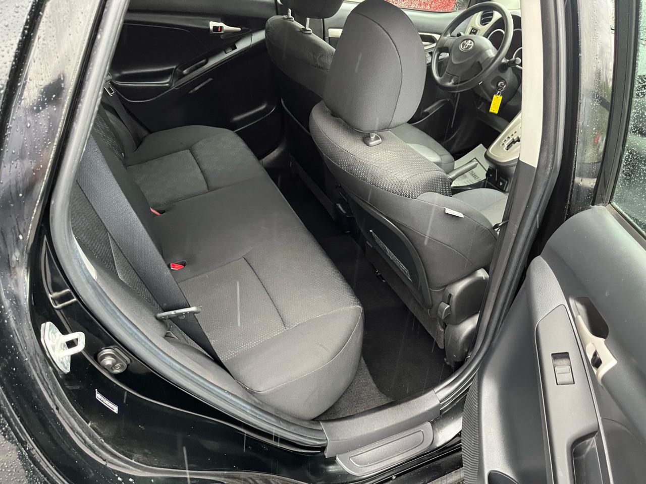 Toyota Matrix S AWD 4-Speed AT 2010