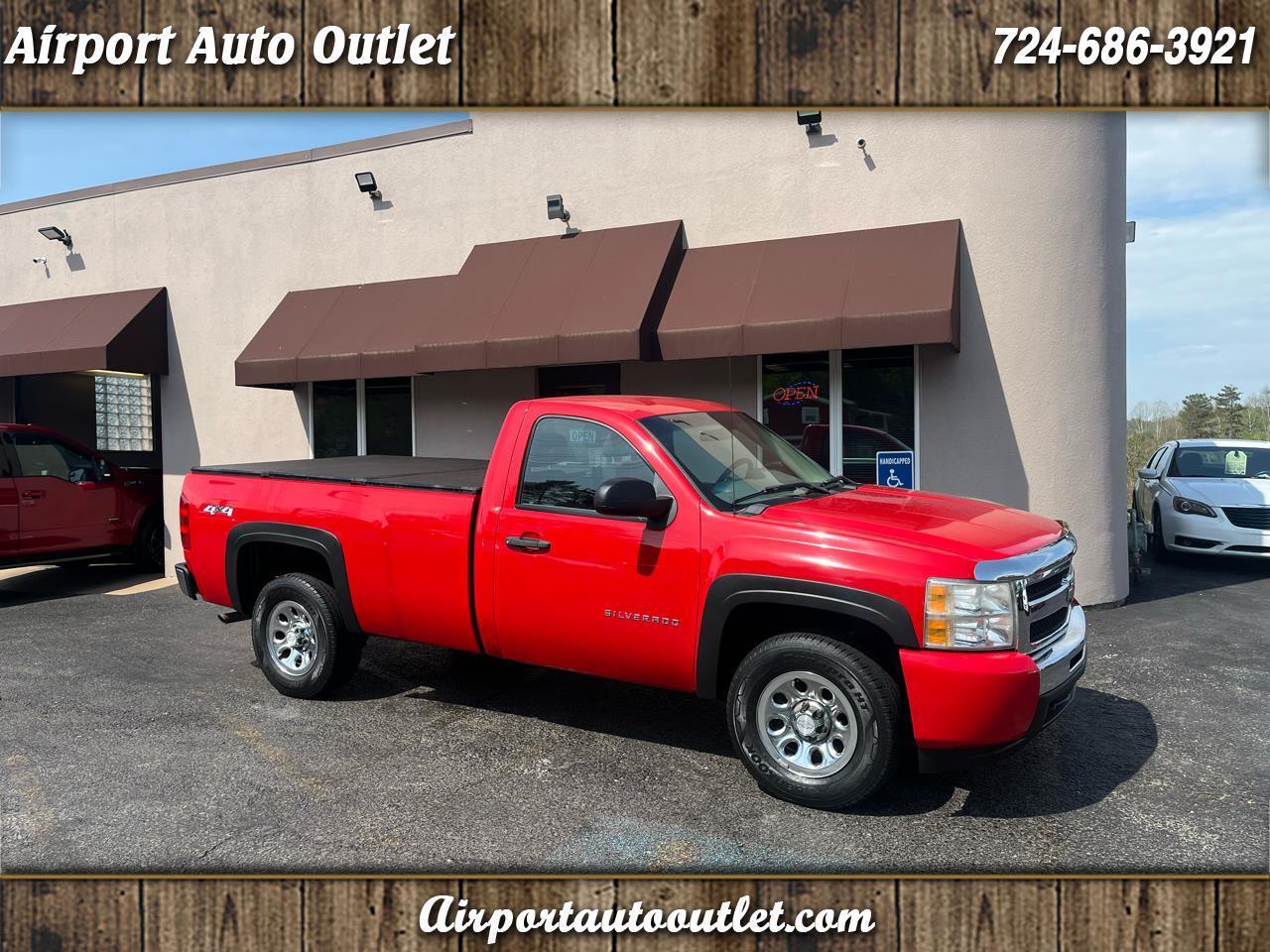 Chevrolet Silverado 1500 Reg Cab 133.0" WB 4WD LS 2011