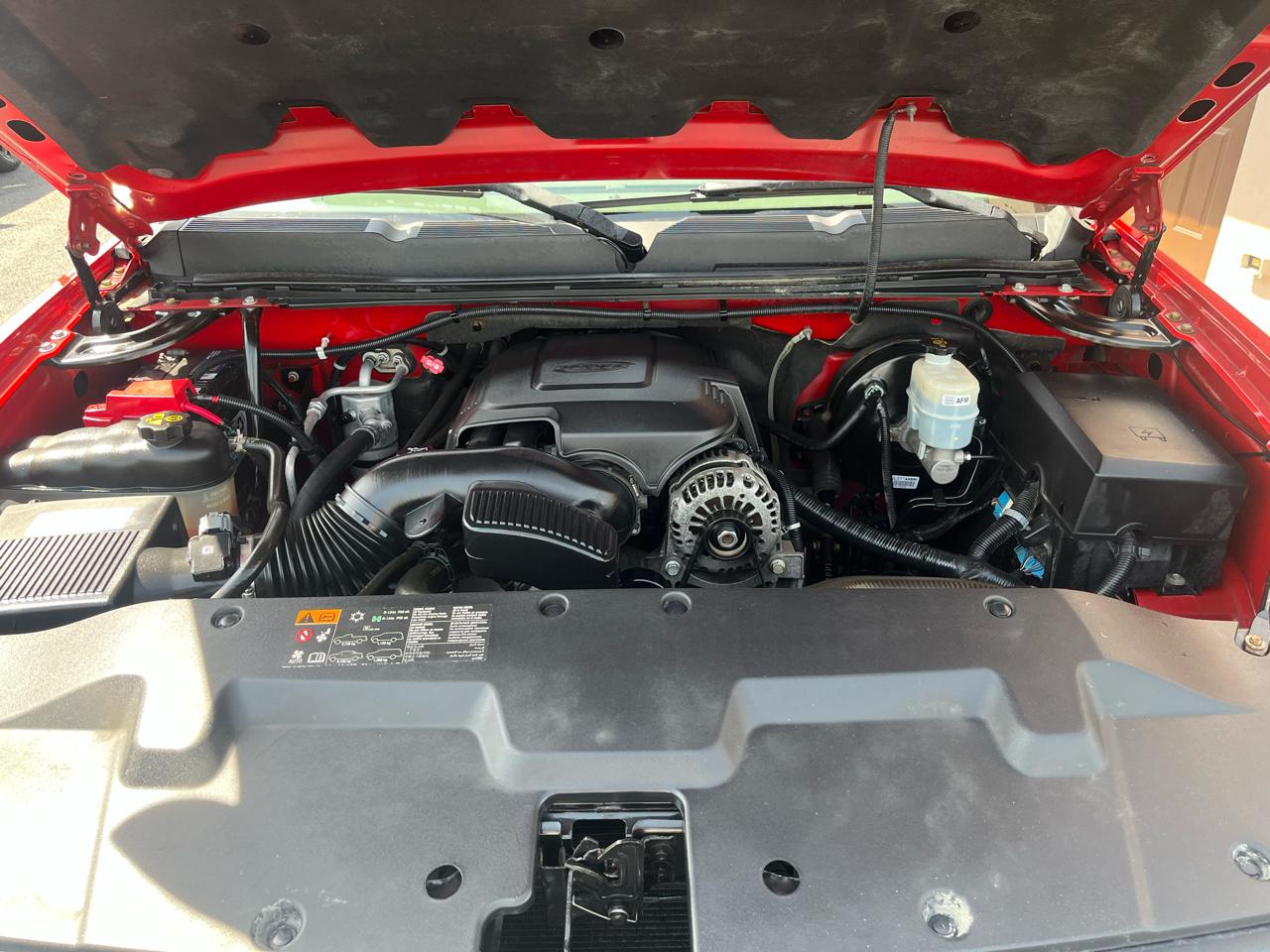Chevrolet Silverado 1500 Reg Cab 133.0" WB 4WD LS 2011