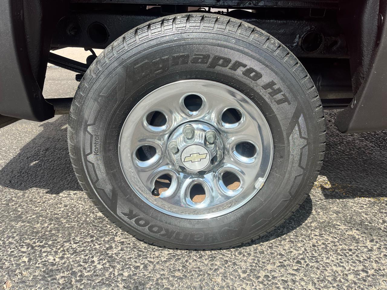 Chevrolet Silverado 1500 Reg Cab 133.0" WB 4WD LS 2011